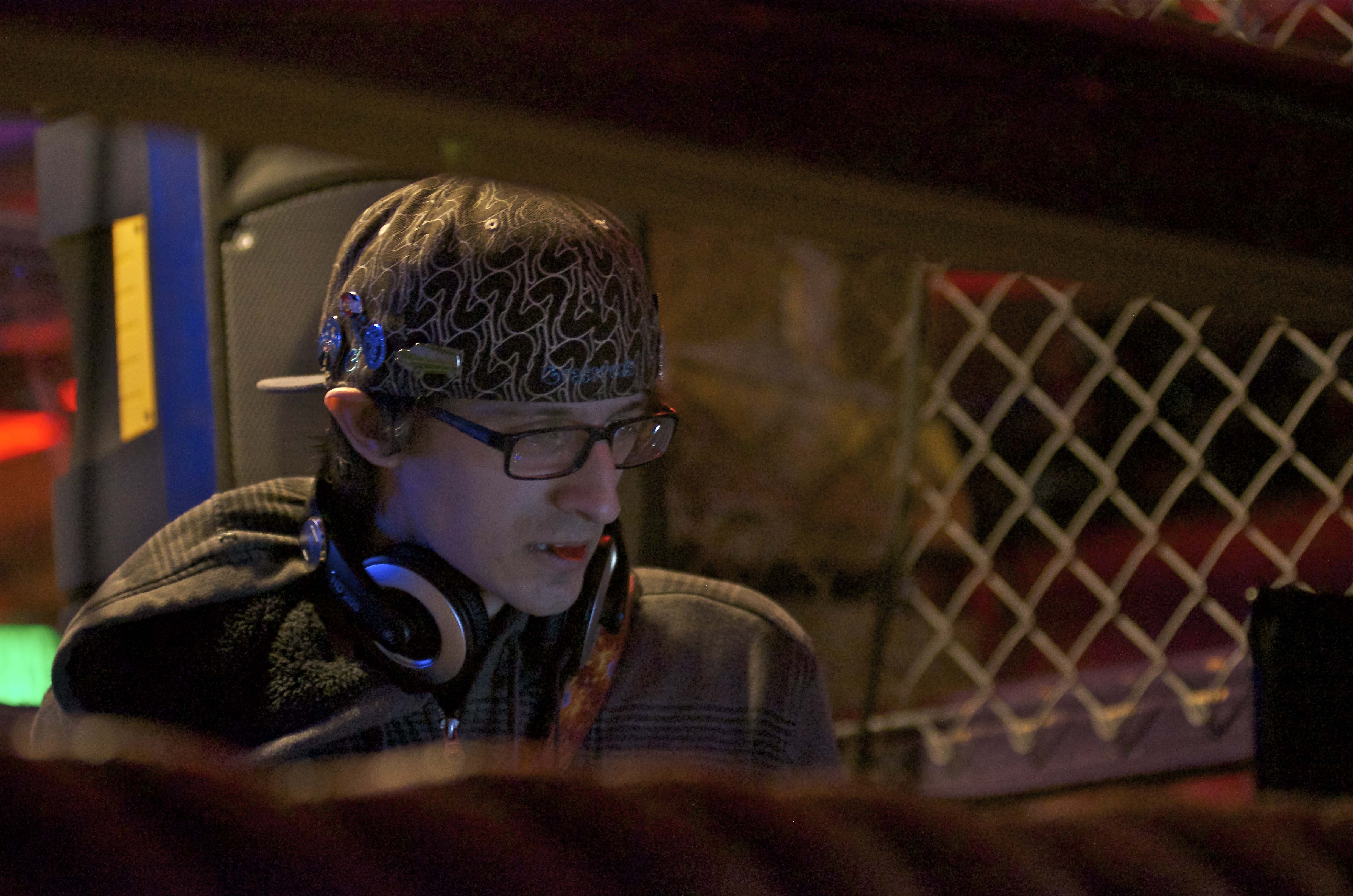 Photos: Tron Javolta @ Washington’s, 4/20