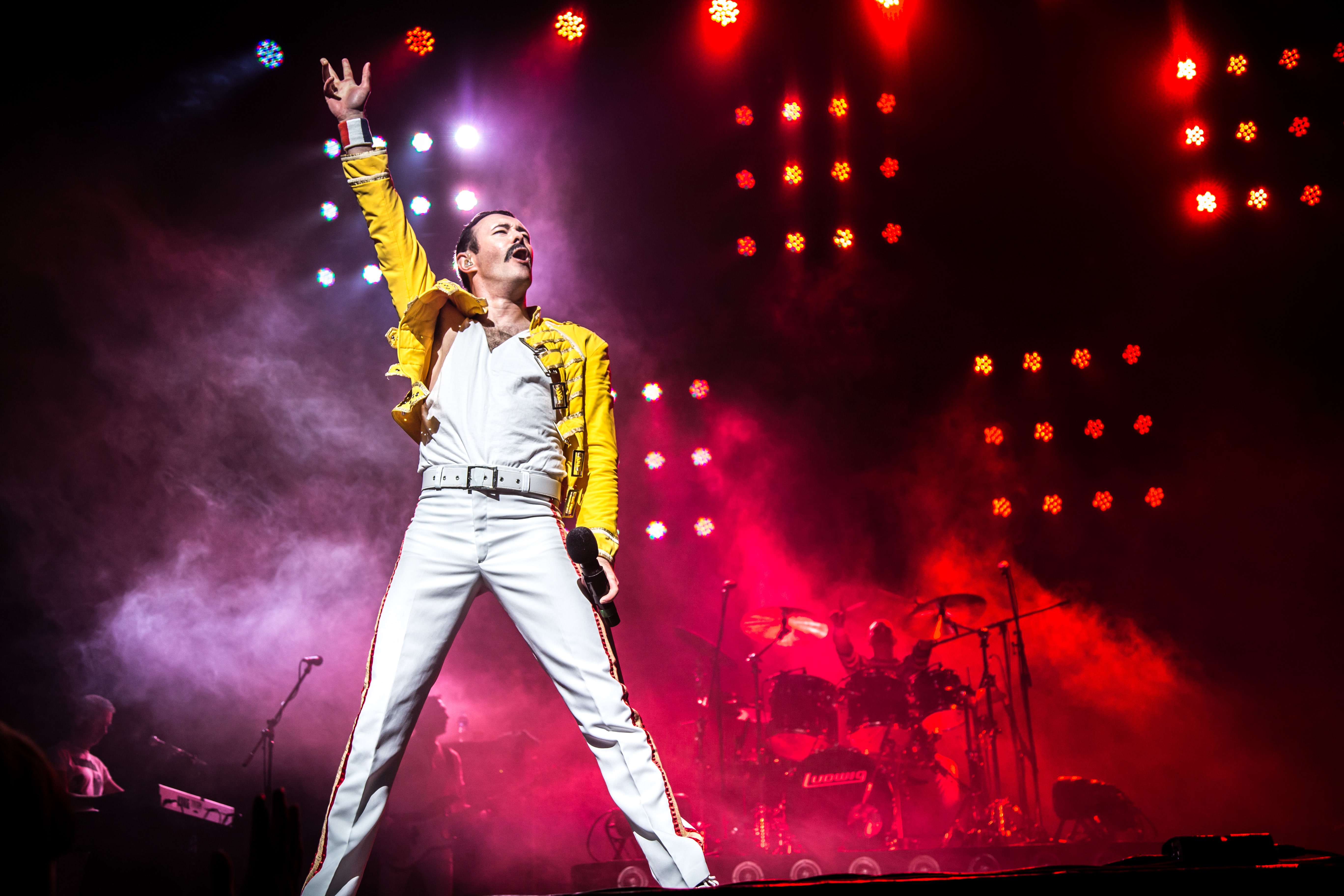 He Will Rock You: Gary Mullen and One Night Of Queen