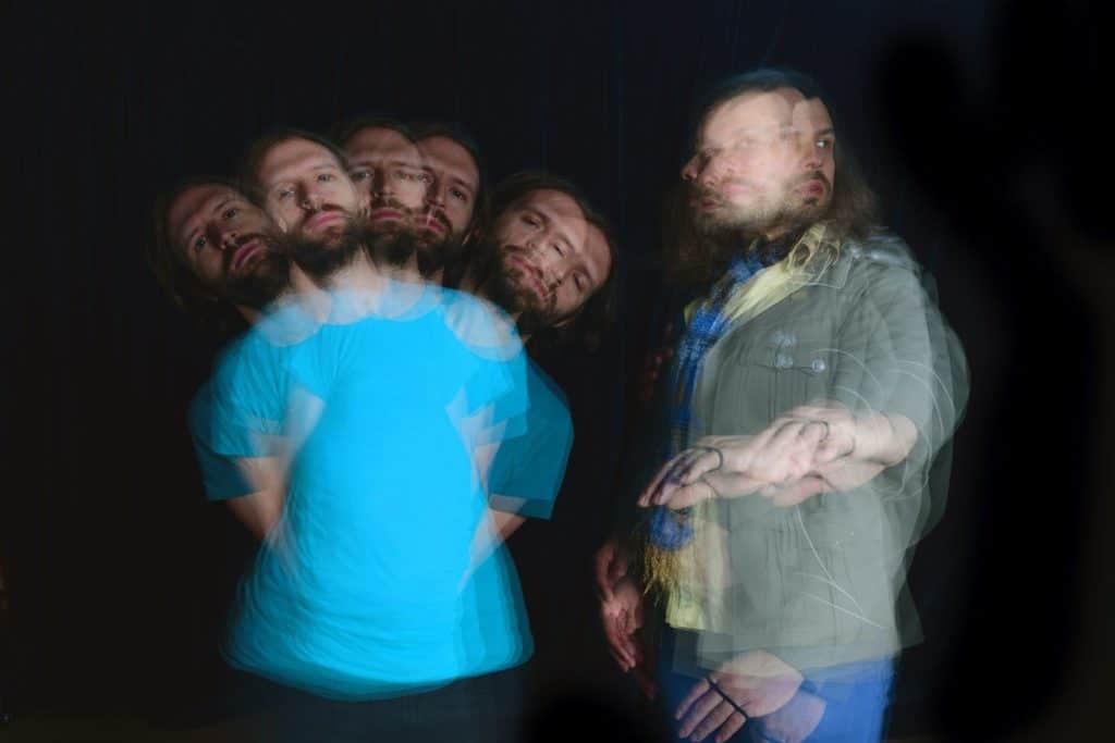 Photo from “Album Review: Paris Monster – Lamplight”