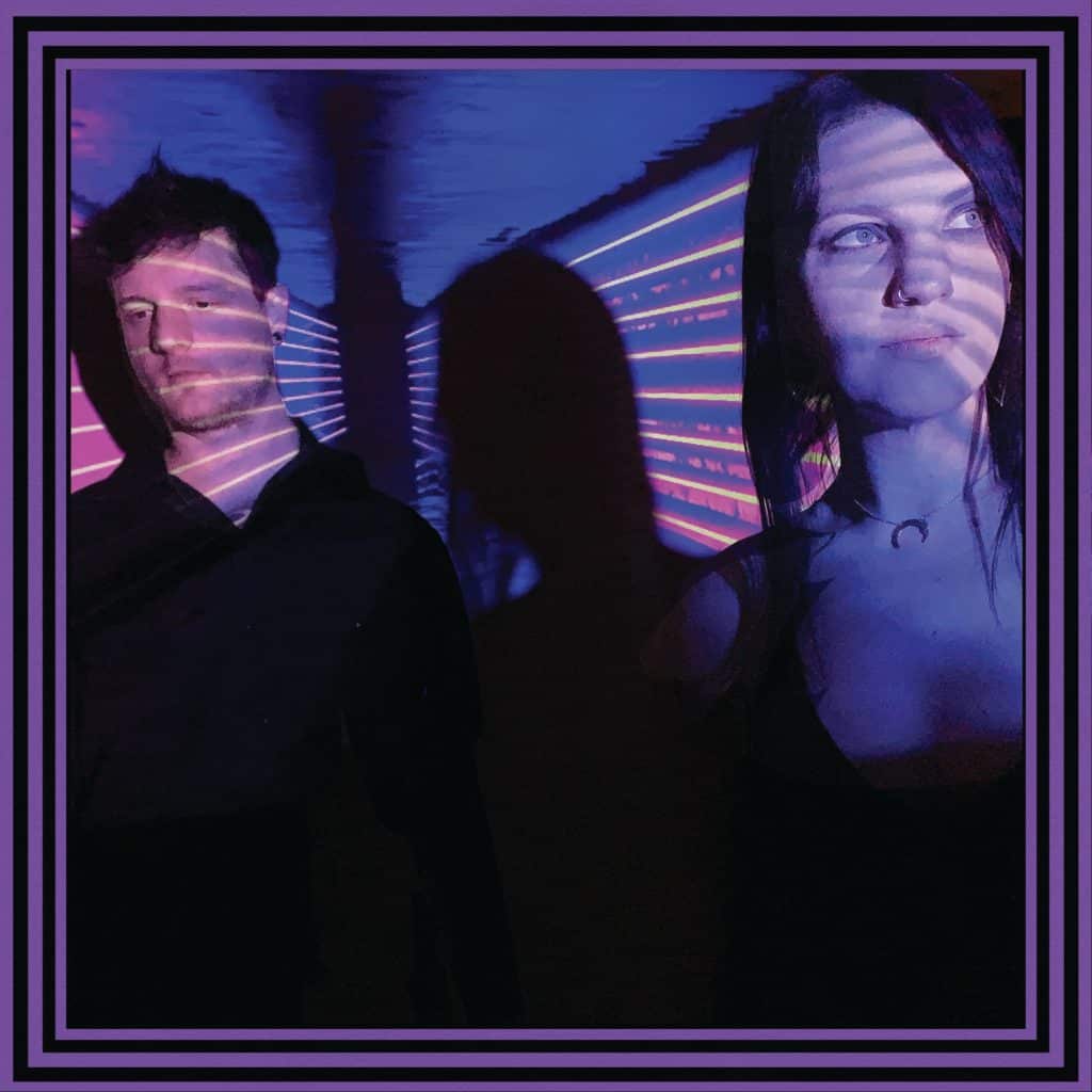 Photo from “Album Review: VIVIAN – The Warped Glimmer”