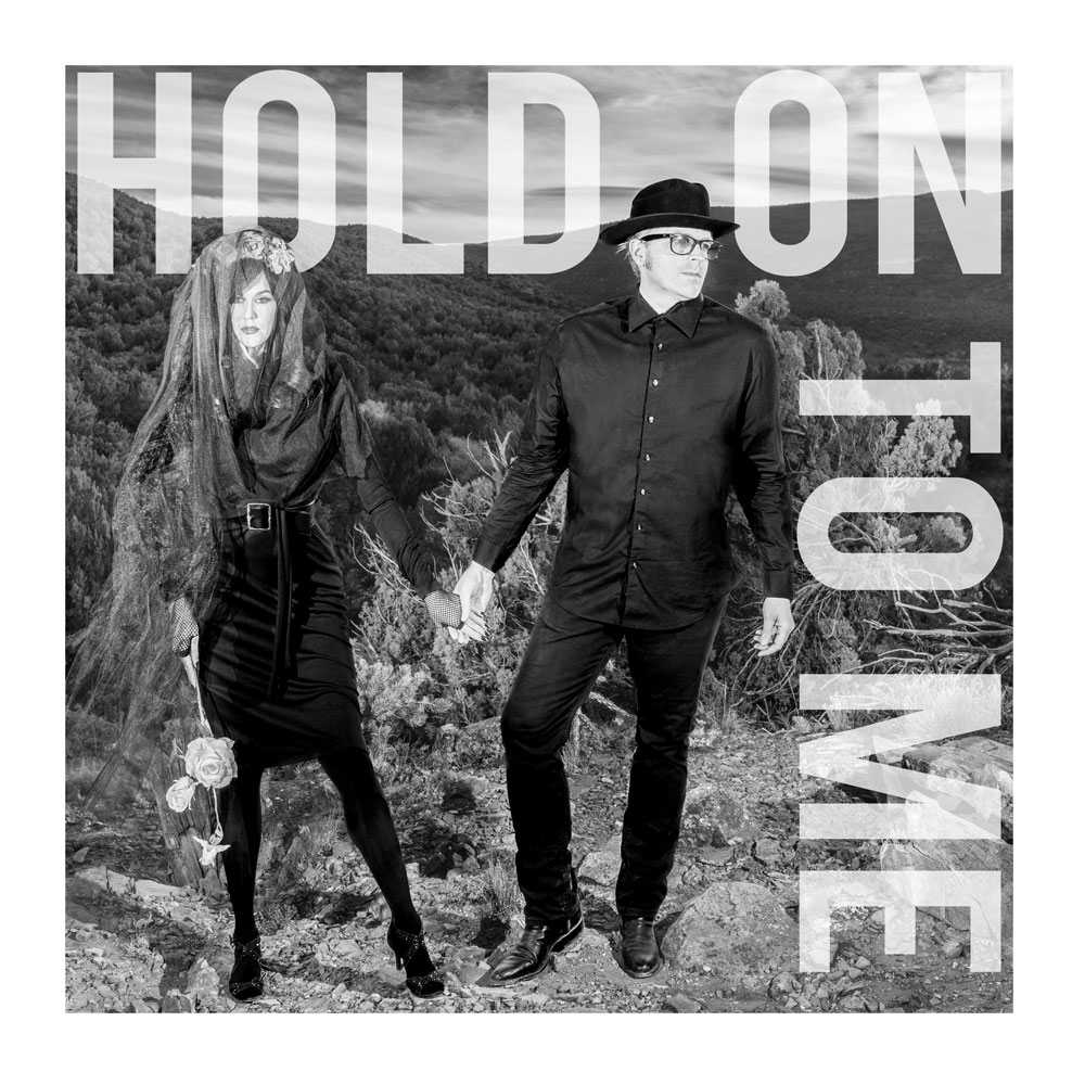 Photo from “Single Review: Plume Varia – Hold On To Me”