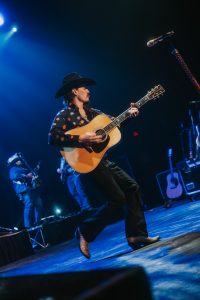 Photo from “Braxton Keith & Randall King Amaze Sold Out Crowd in Cheyenne | 1-16 @ The Lincoln”