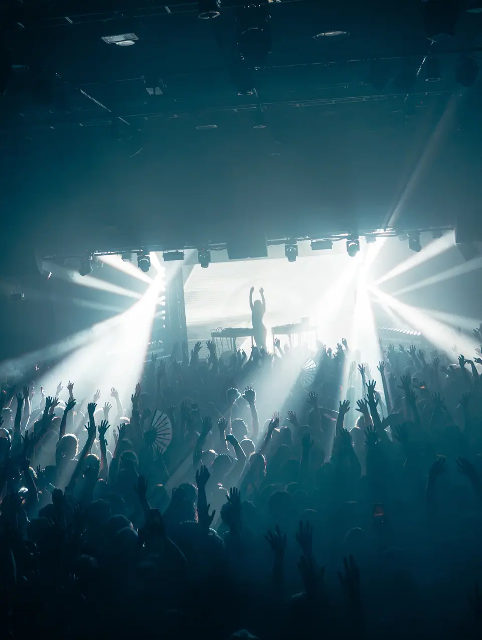 Ninajirachi performing live in Denver (photo 15 of 20)