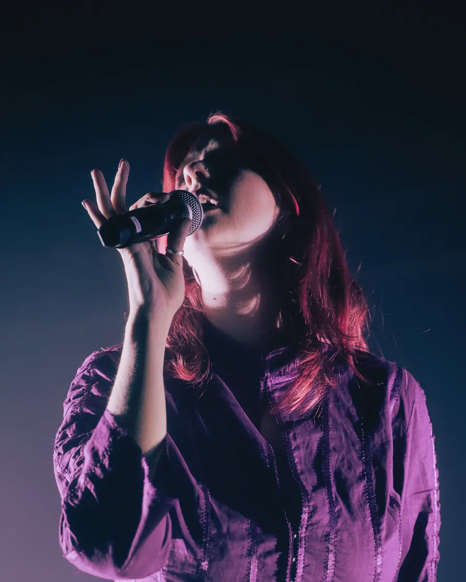 Slow Pulp live, photographed by Jackson Blunt (photo 7 of 18)