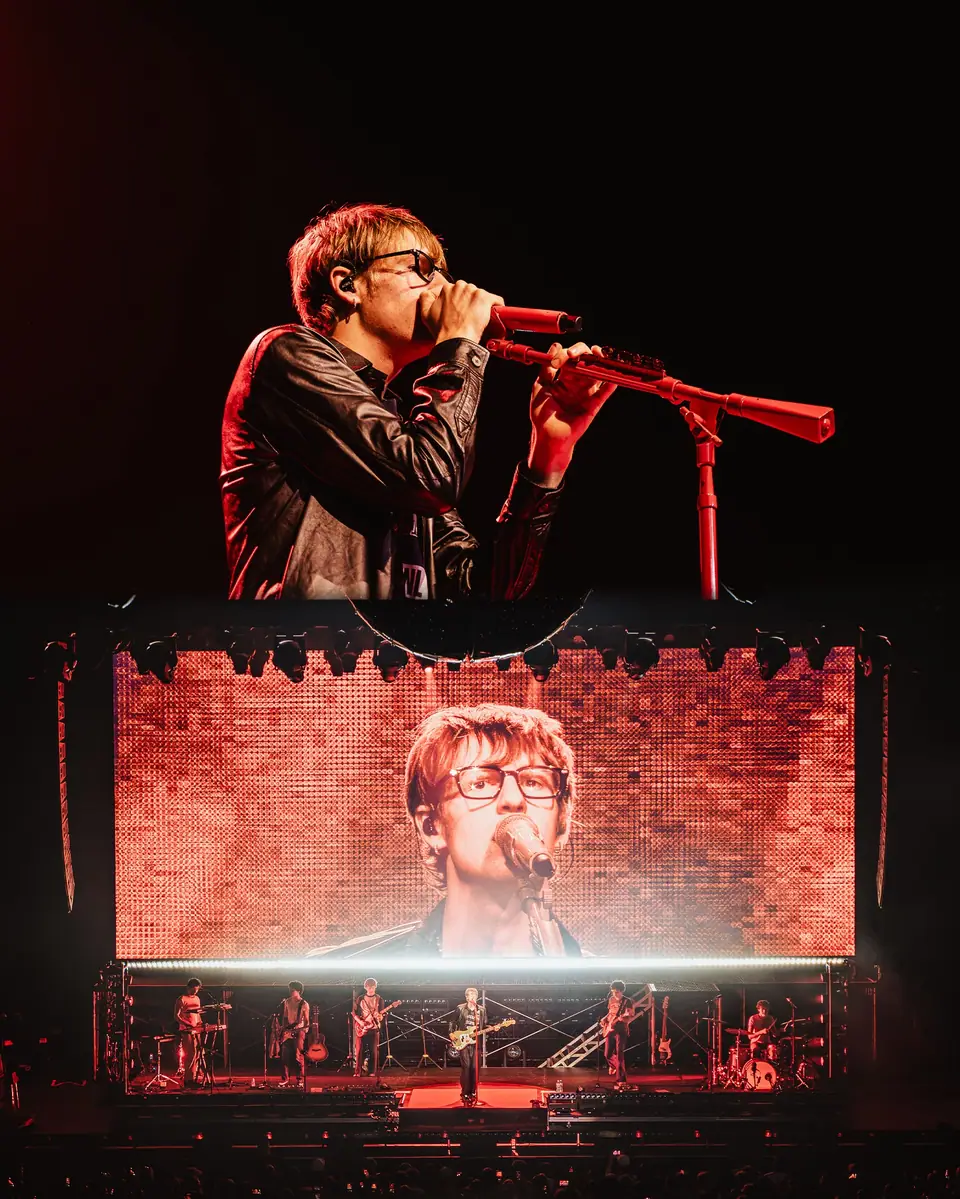 Malcolm Todd performing live in Denver (photo 14 of 20)