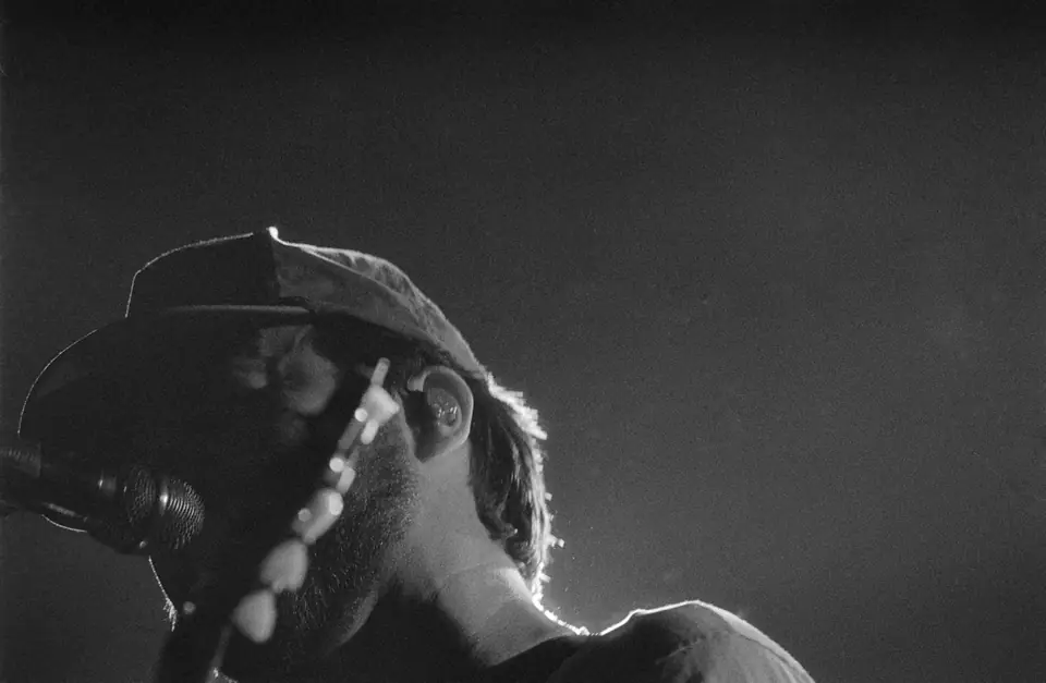 Shakey Graves at the Bellwether in Los Angeles (photo 2 of 12)