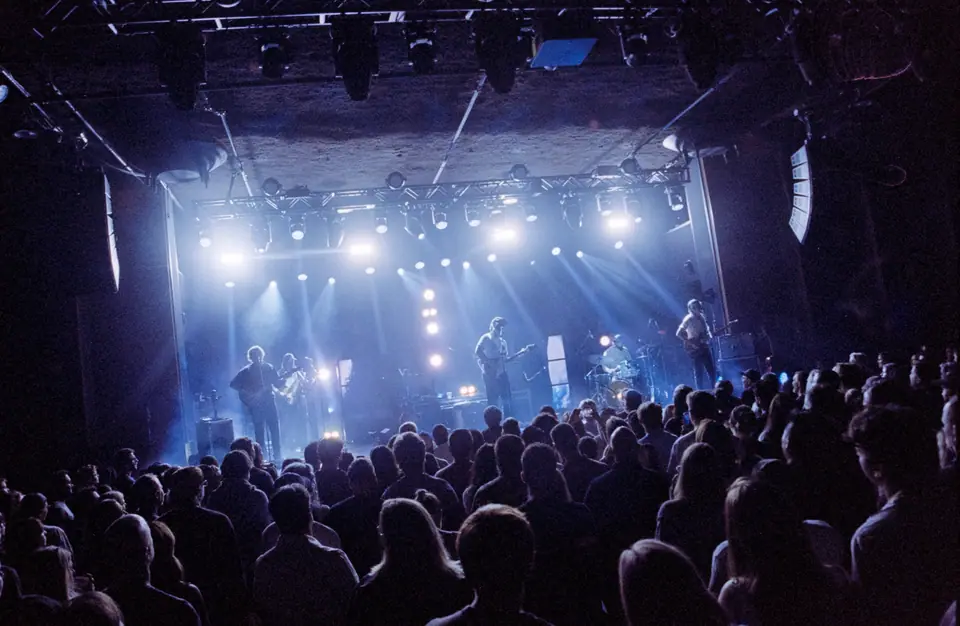 Shakey Graves at the Bellwether in Los Angeles (photo 4 of 12)