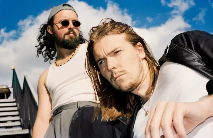 Photo for “Alex Cameron & Roy Molloy Are No Cheap Dates”