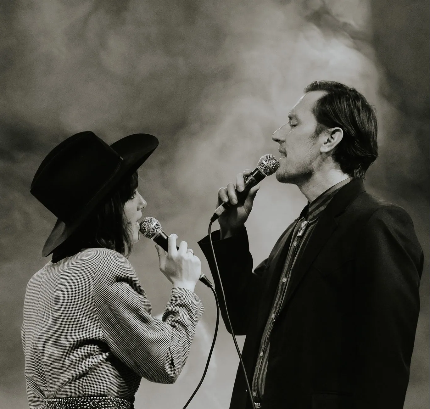 Zella Day & Jesse Woods as Chaparelle | Moxi Theater | 12.8.23