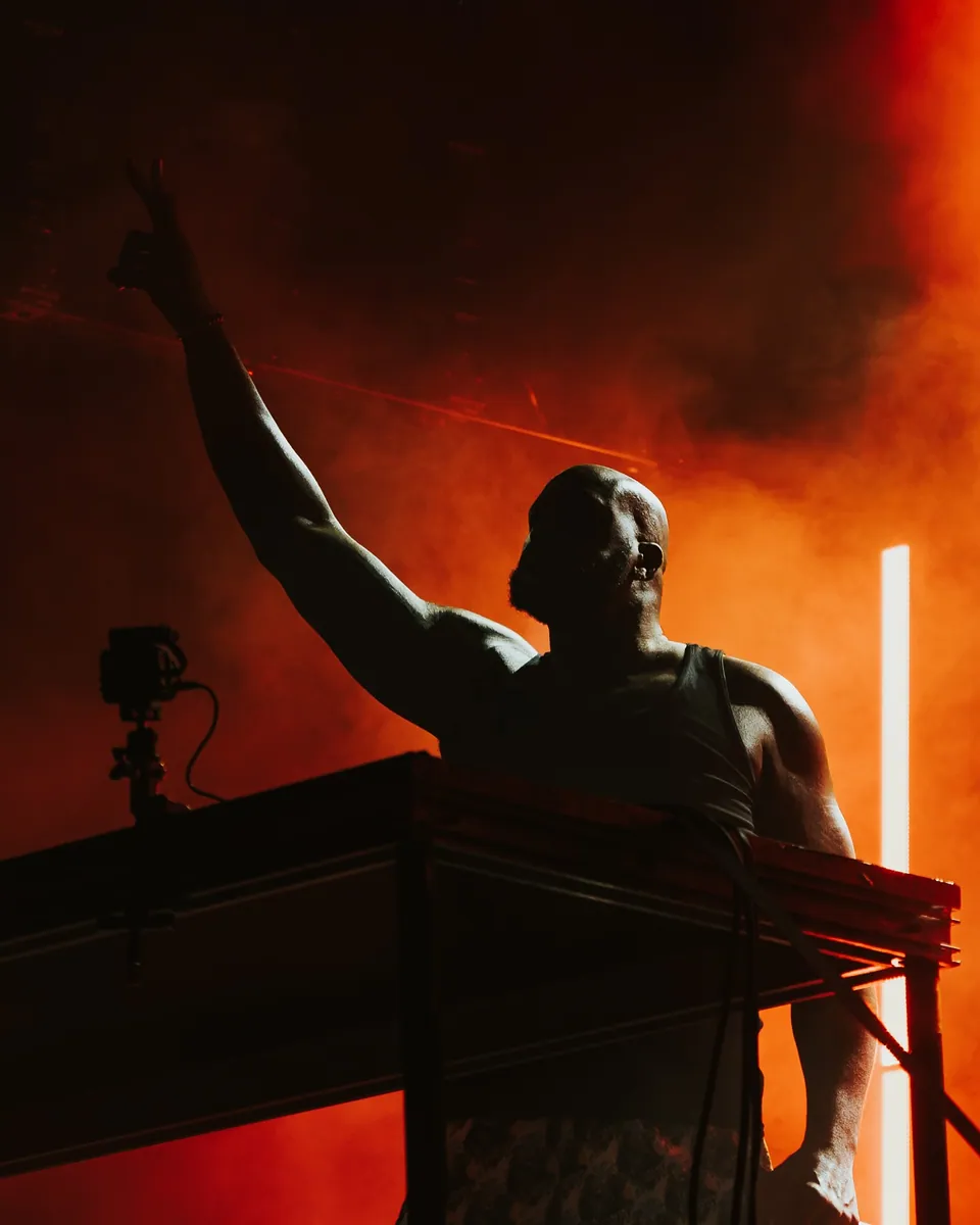 DJ Diesel performs at Red Rocks Amphitheatre (photo 2 of 10)